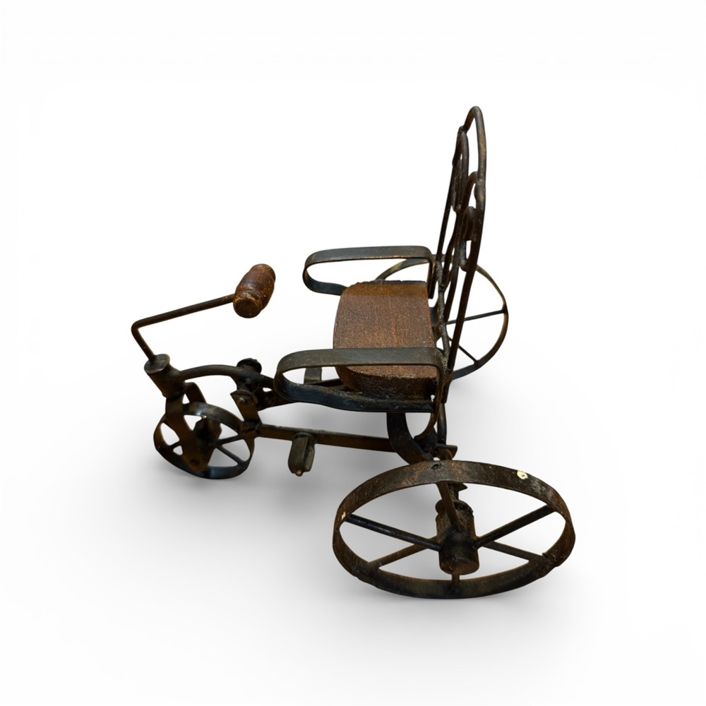 Vintage or antique-style miniature tricycle. “Salesman sample” - Picture 2 of 4